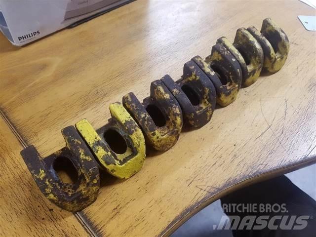 John Deere 4040 Renkaat ja vanteet
