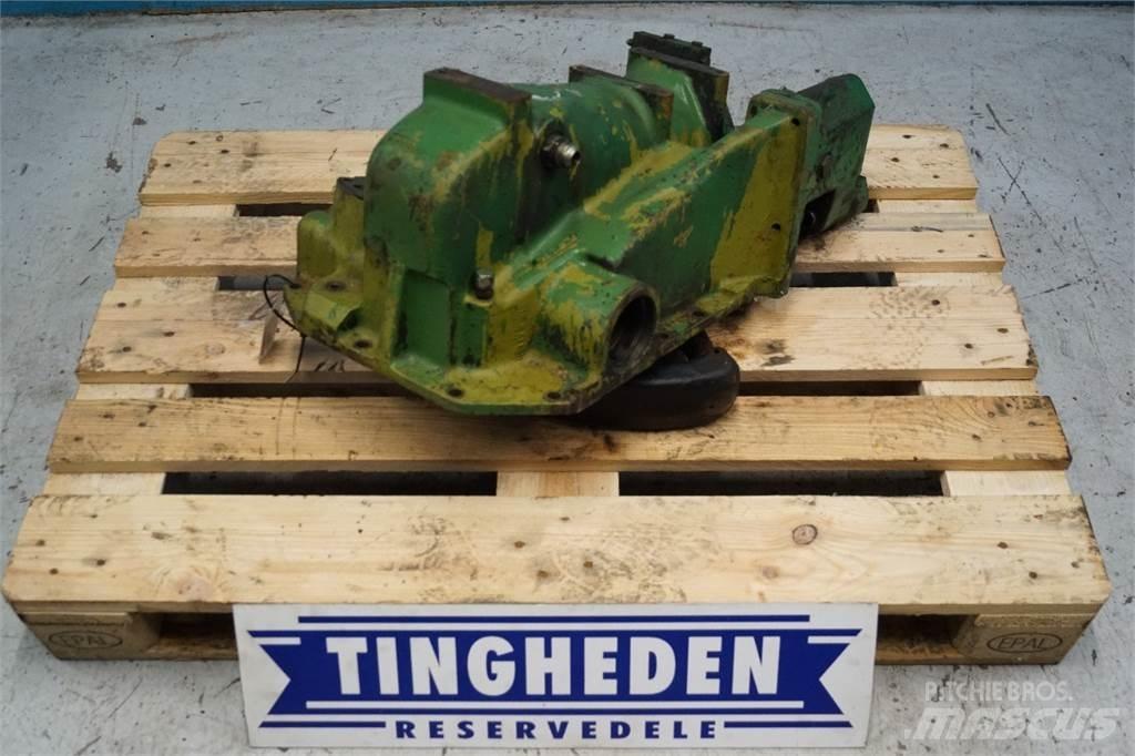 John Deere 4040 Lisävarusteet ja komponentit