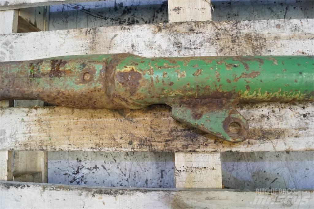 John Deere 4040 Lisävarusteet ja komponentit