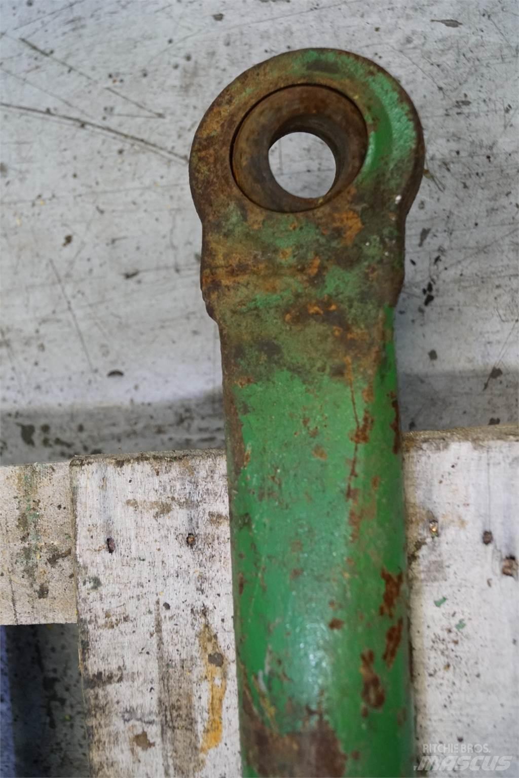 John Deere 4040 Lisävarusteet ja komponentit
