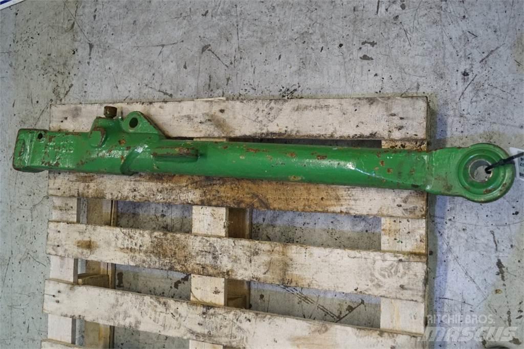 John Deere 4040 Lisävarusteet ja komponentit