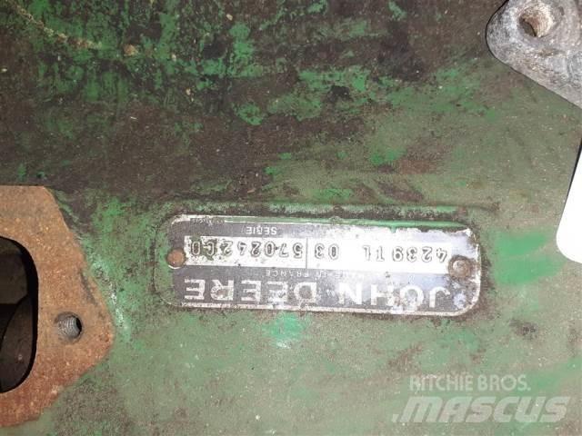 John Deere 4239 Moottorit
