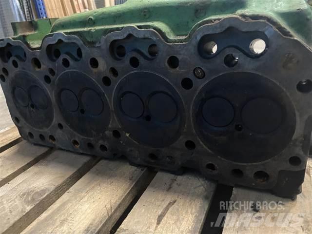 John Deere 4239 Moottorit