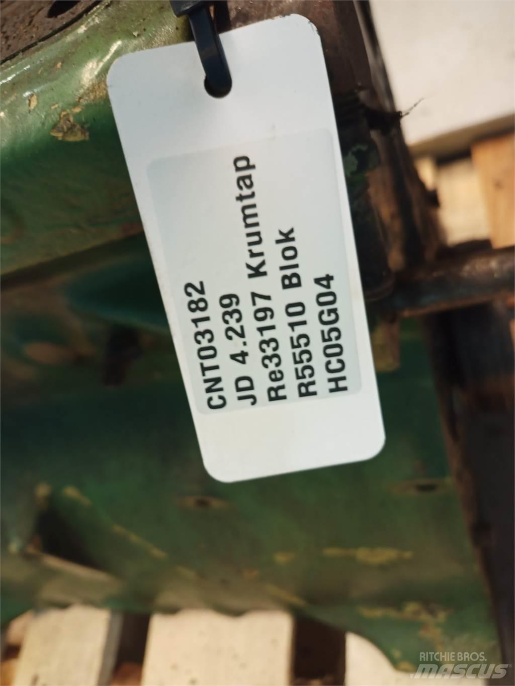 John Deere 4239 Moottorit