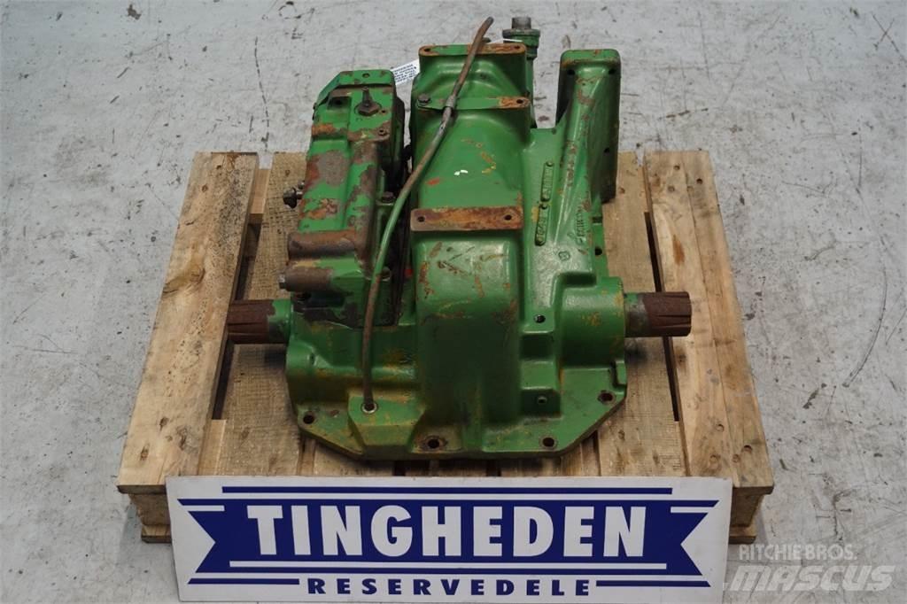 John Deere 4240 Lisävarusteet ja komponentit