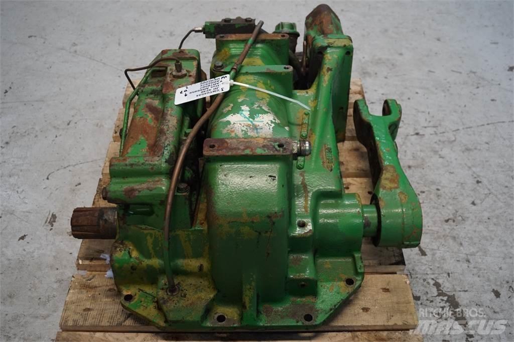 John Deere 4240 Lisävarusteet ja komponentit