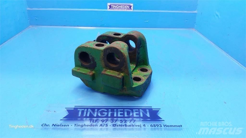 John Deere 4255 Lisävarusteet ja komponentit