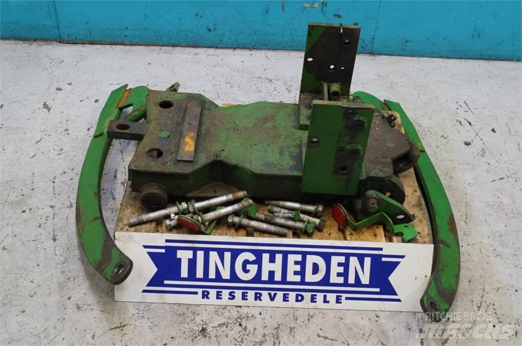 John Deere 4450 Lisävarusteet ja komponentit