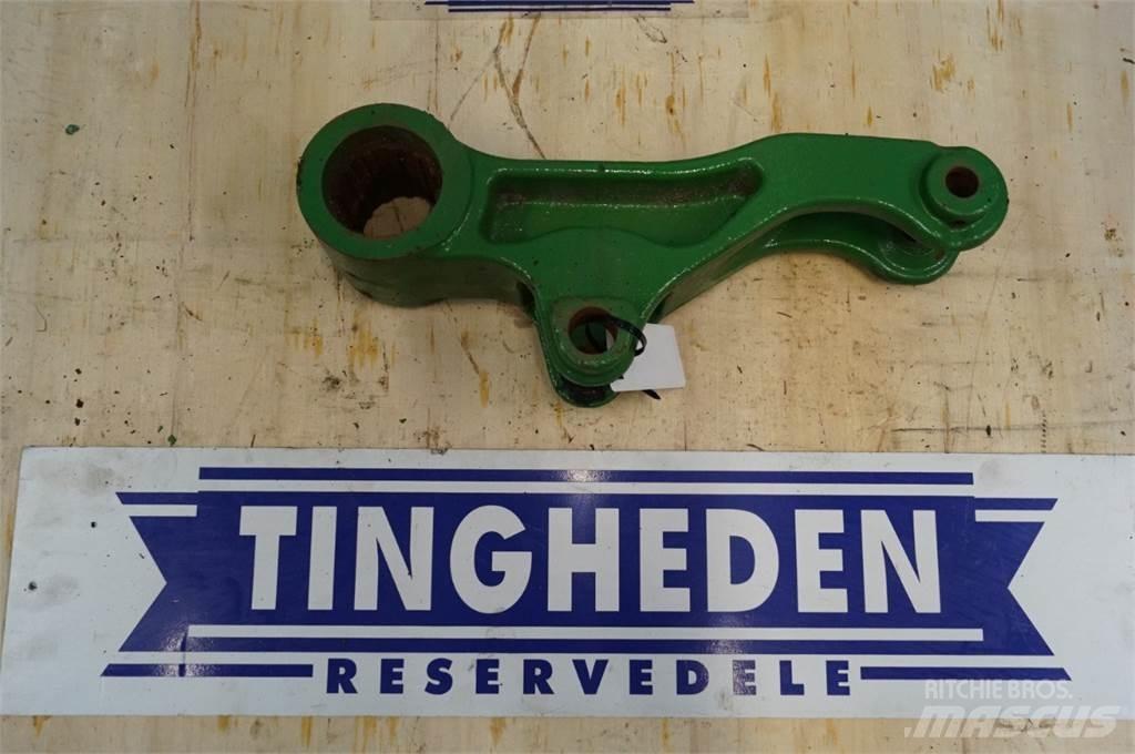 John Deere 5115R Lisävarusteet ja komponentit