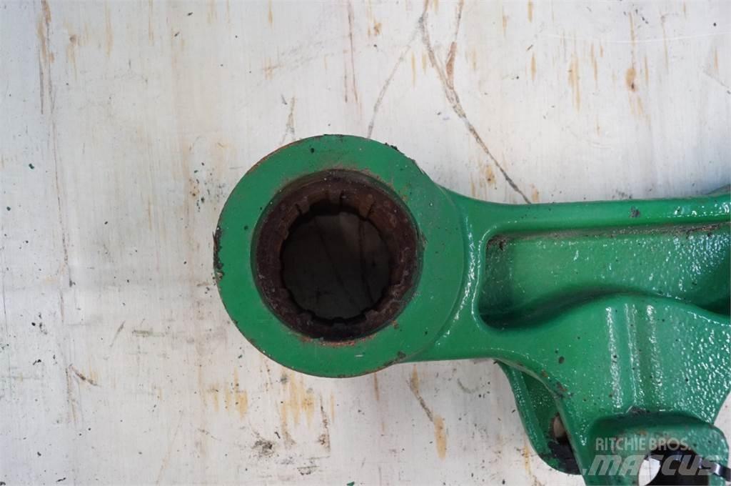 John Deere 5115R Lisävarusteet ja komponentit