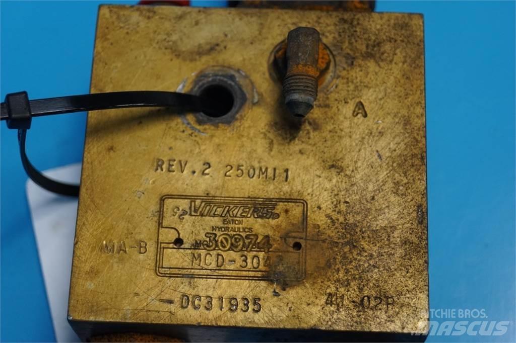 John Deere 550 Hydrauliikka