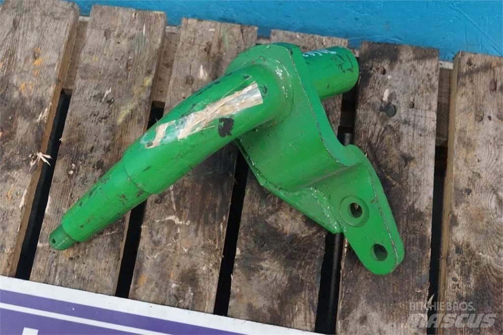 John Deere 5830 Heinä- ja tuorerehukoneiden tarvikkeet