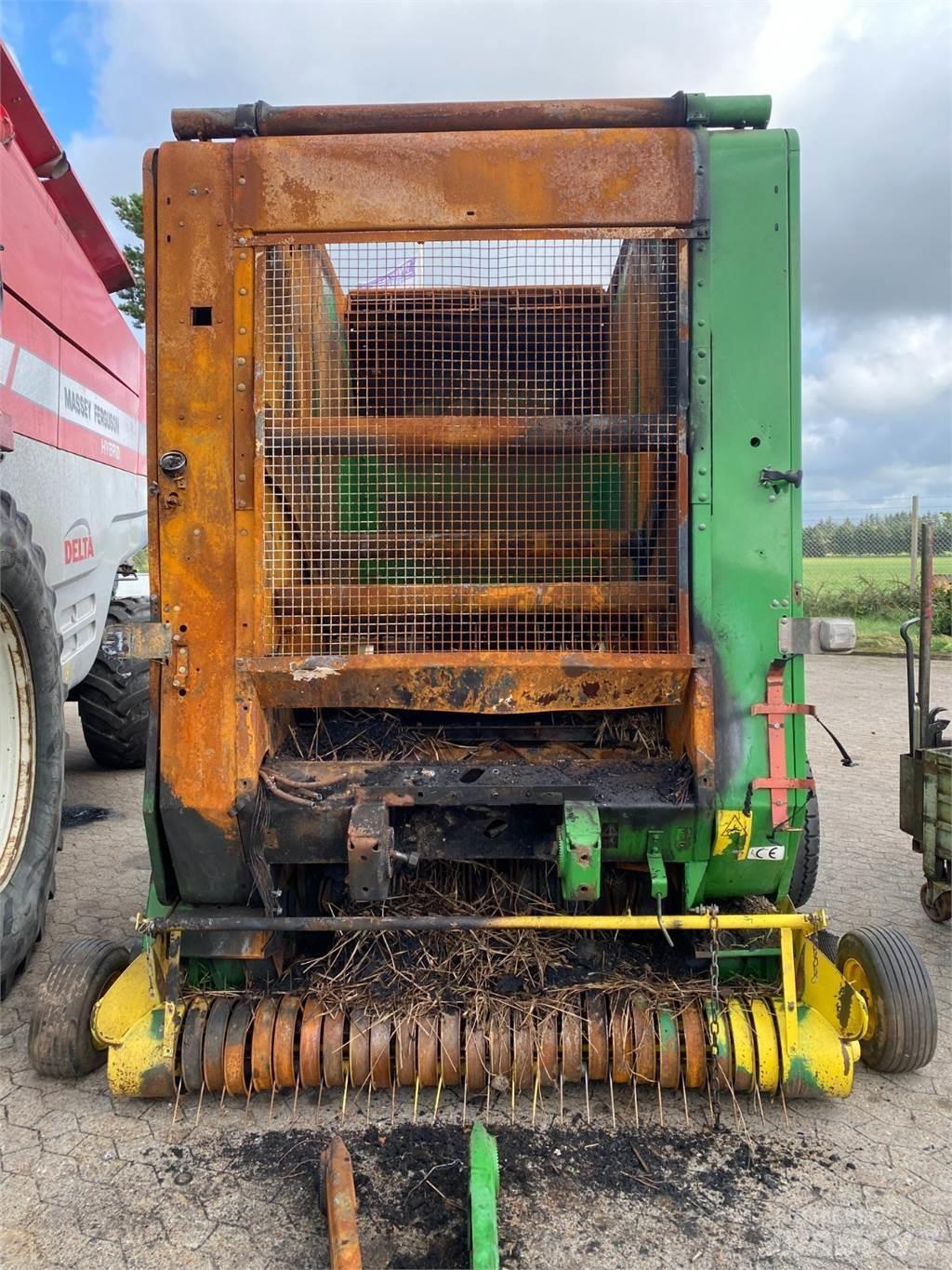 John Deere 590 Pyöröpaalaimet