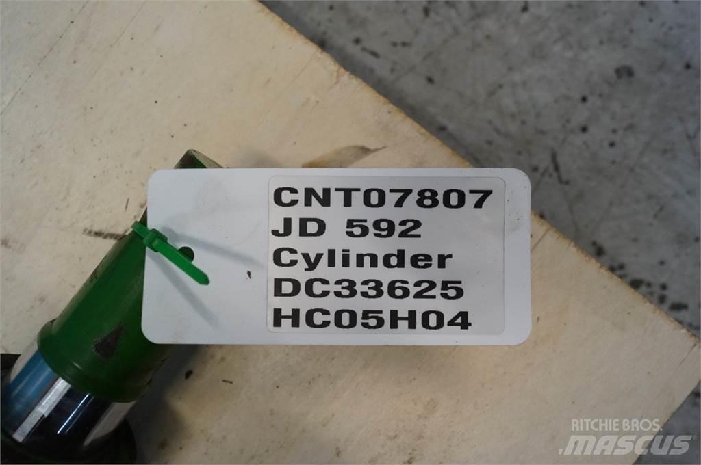 John Deere 592 Paalipihdit
