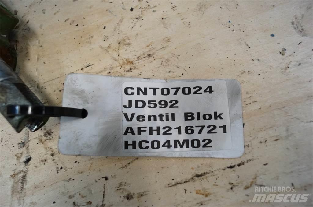 John Deere 592 Hydrauliikka