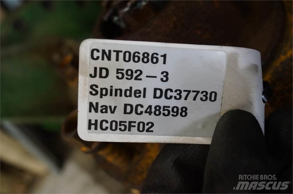 John Deere 592 Akselit