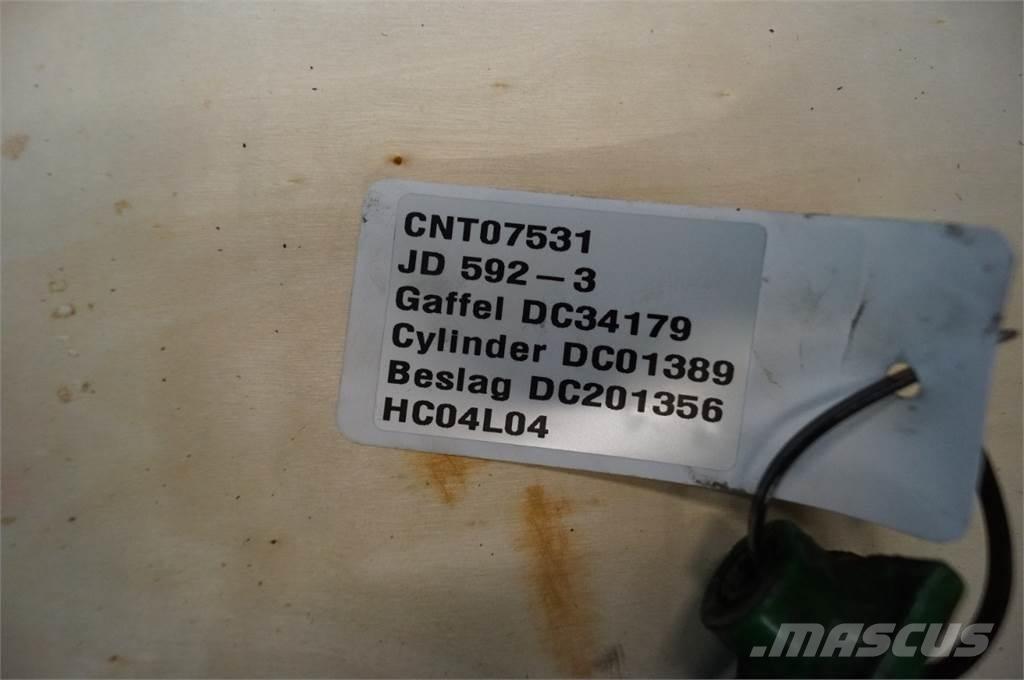 John Deere 592 Muut heinä- ja tuorerehukoneet