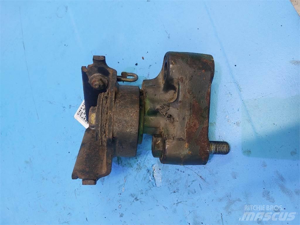 John Deere 6200 Ohjaamo ja sisusta