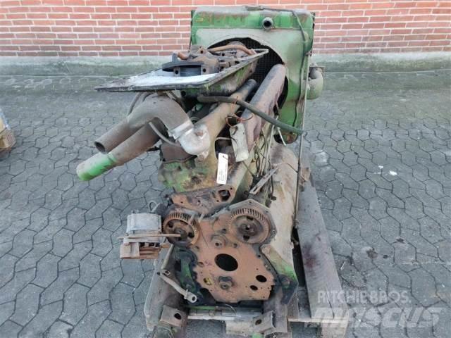 John Deere 6329 Moottorit