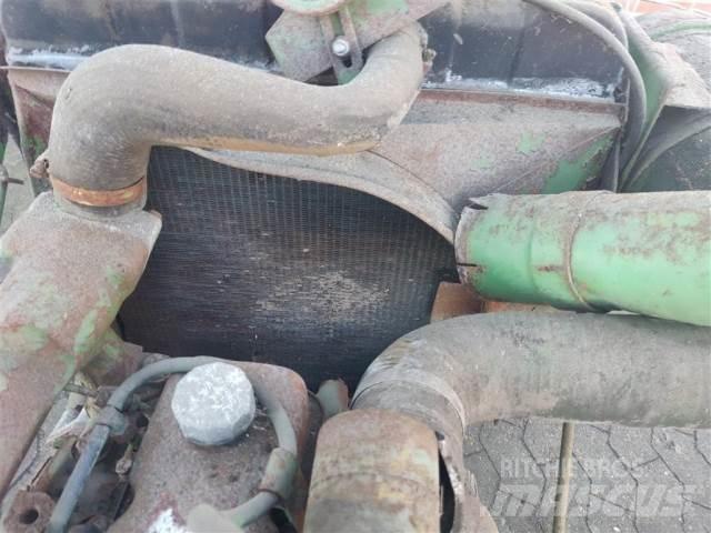 John Deere 6329D Moottorit