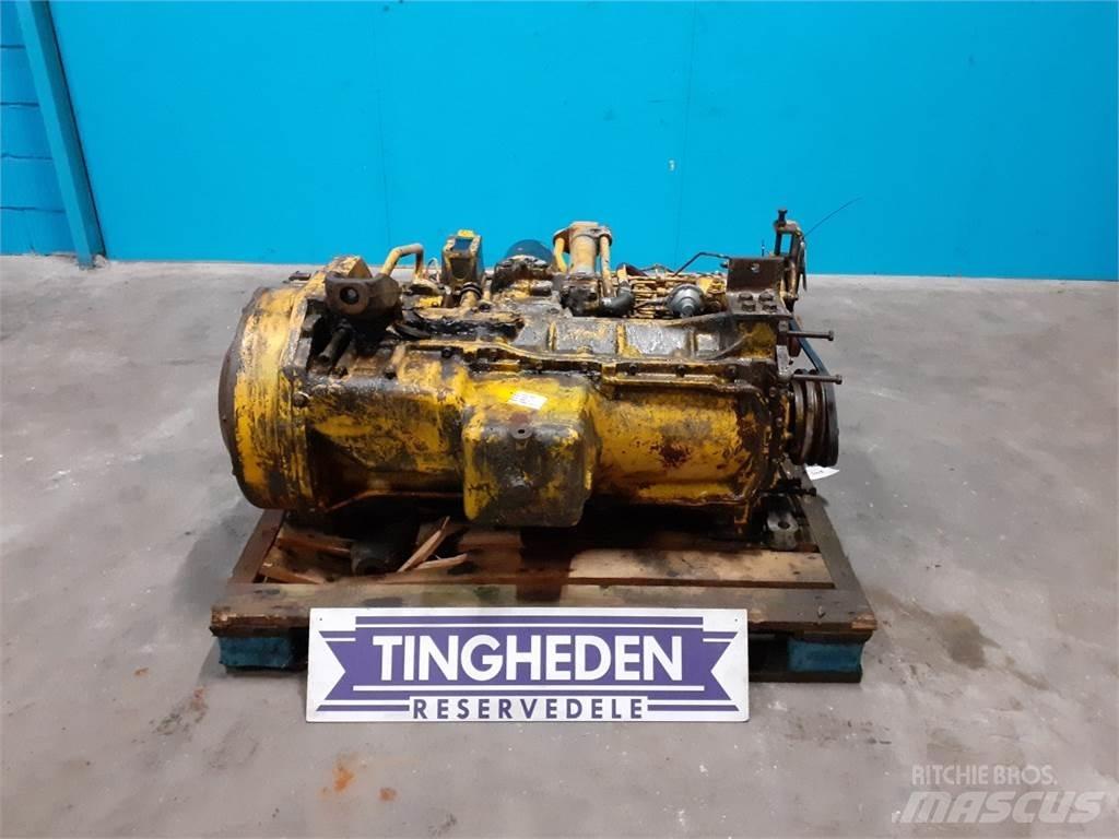 John Deere 644B Engines