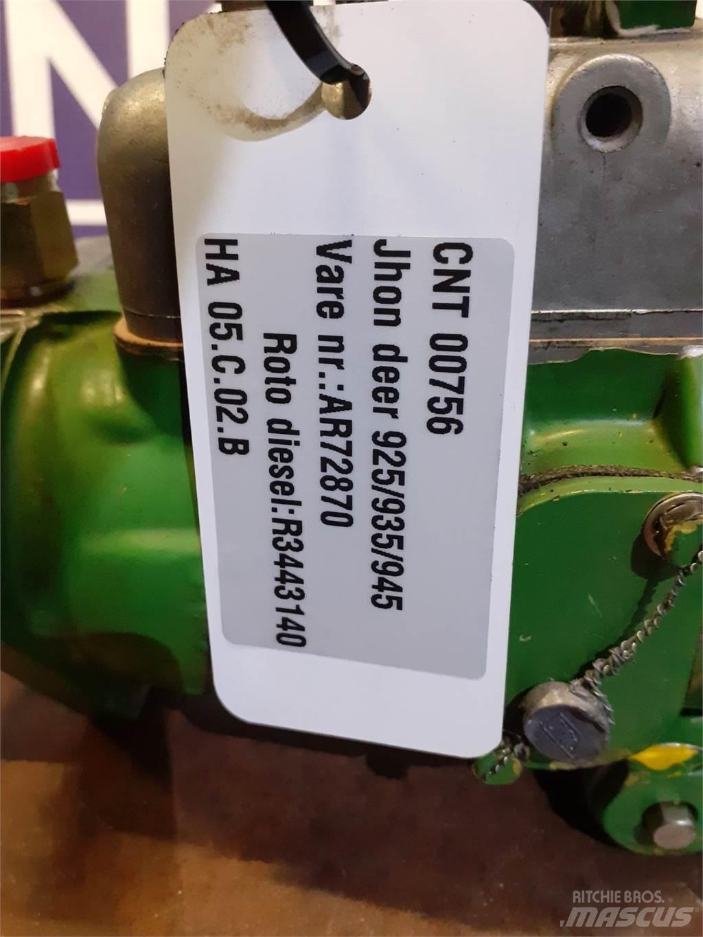 John Deere 935 Moottorit