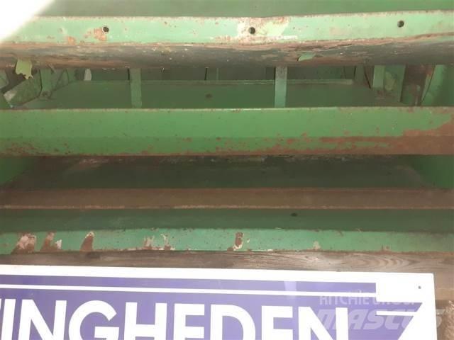 John Deere 955 Hiekan- ja suolanlevittimet
