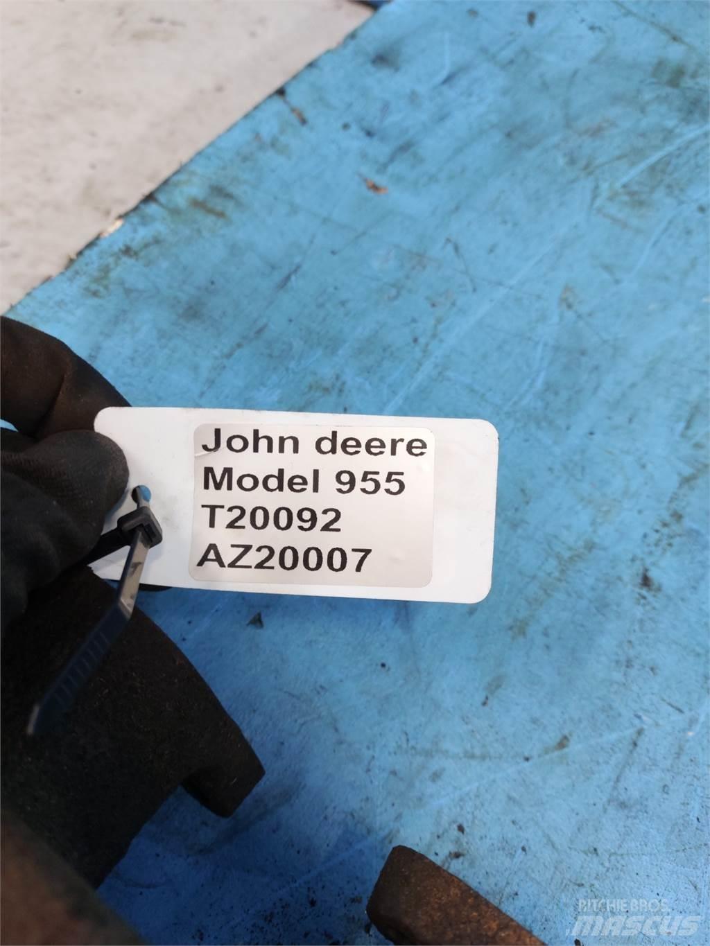 John Deere 955 Moottorit