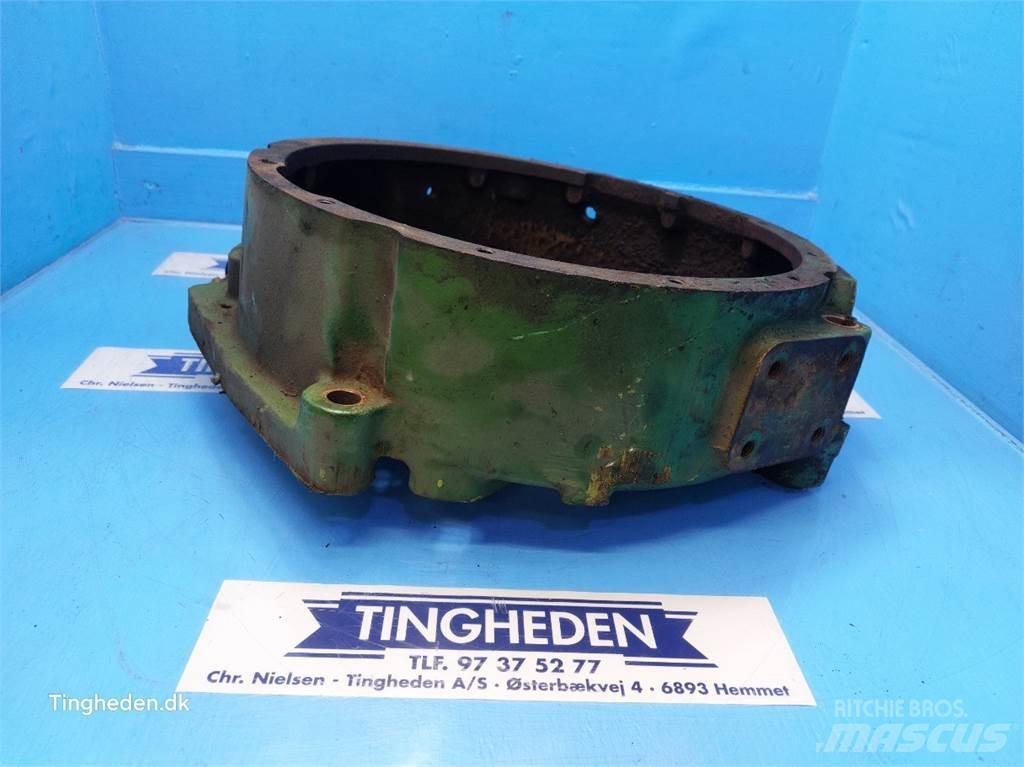 John Deere 955 Moottorit