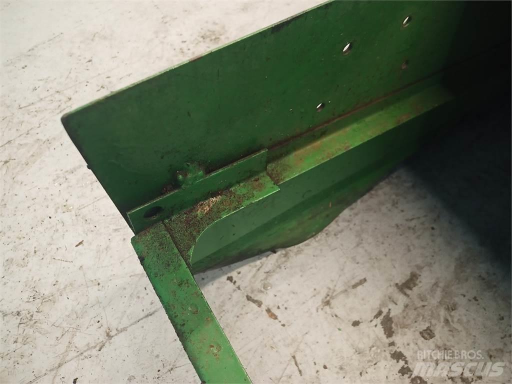 John Deere 965 Hiekan- ja suolanlevittimet