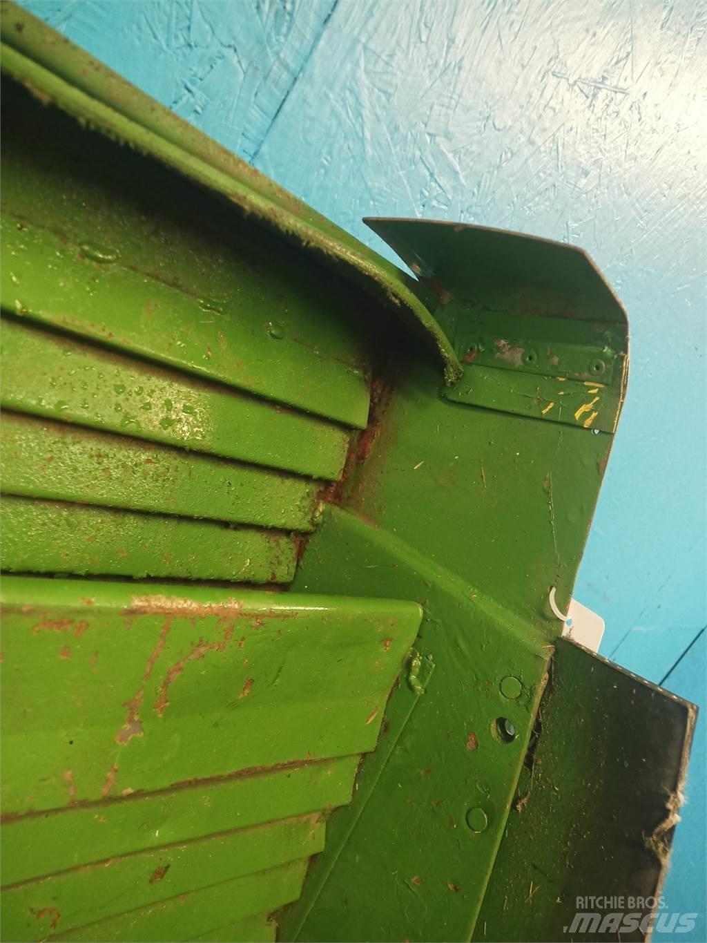 John Deere 975 Hiekan- ja suolanlevittimet