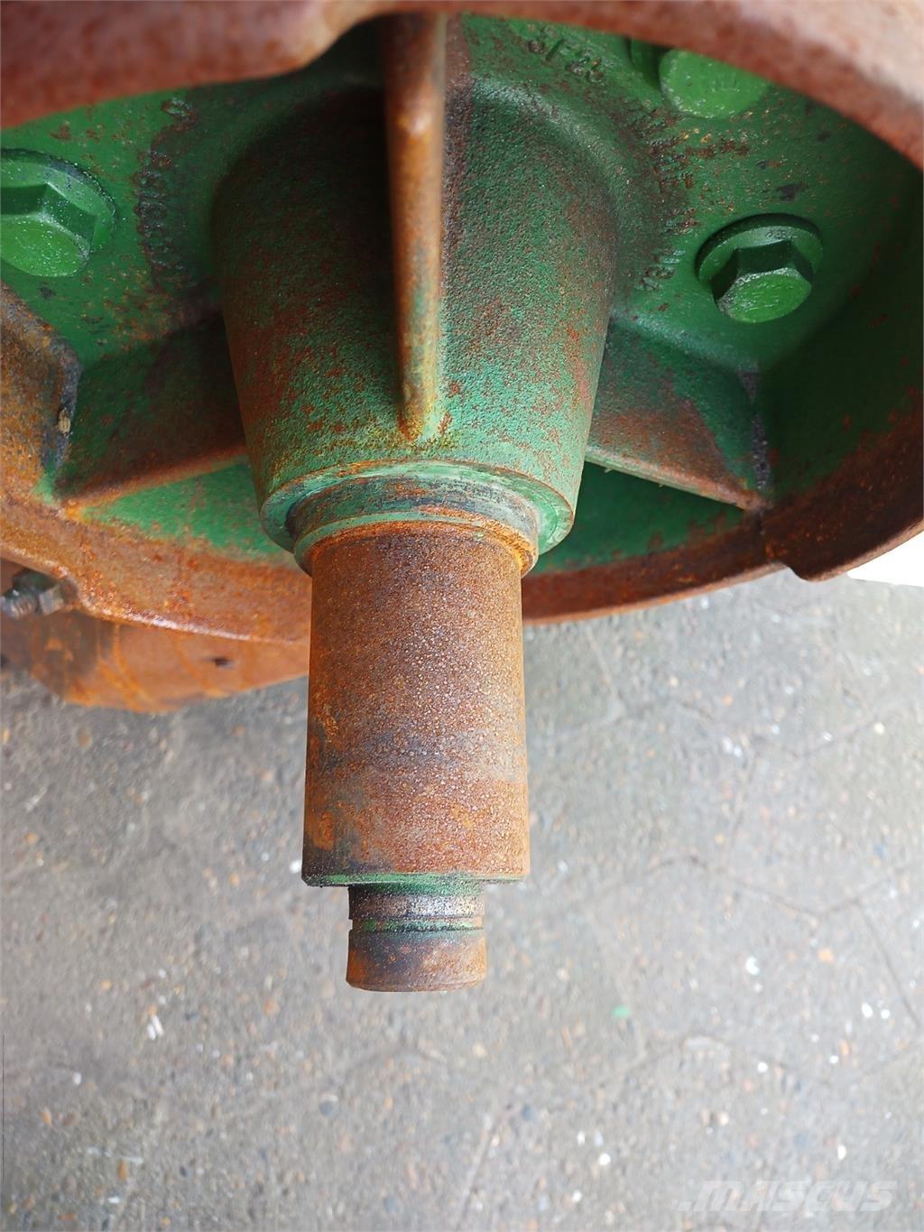 John Deere S670 Lisävarusteet ja komponentit
