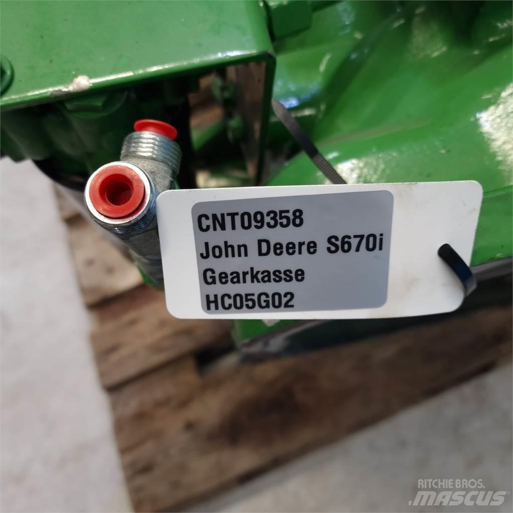 John Deere S670 Vaihteisto