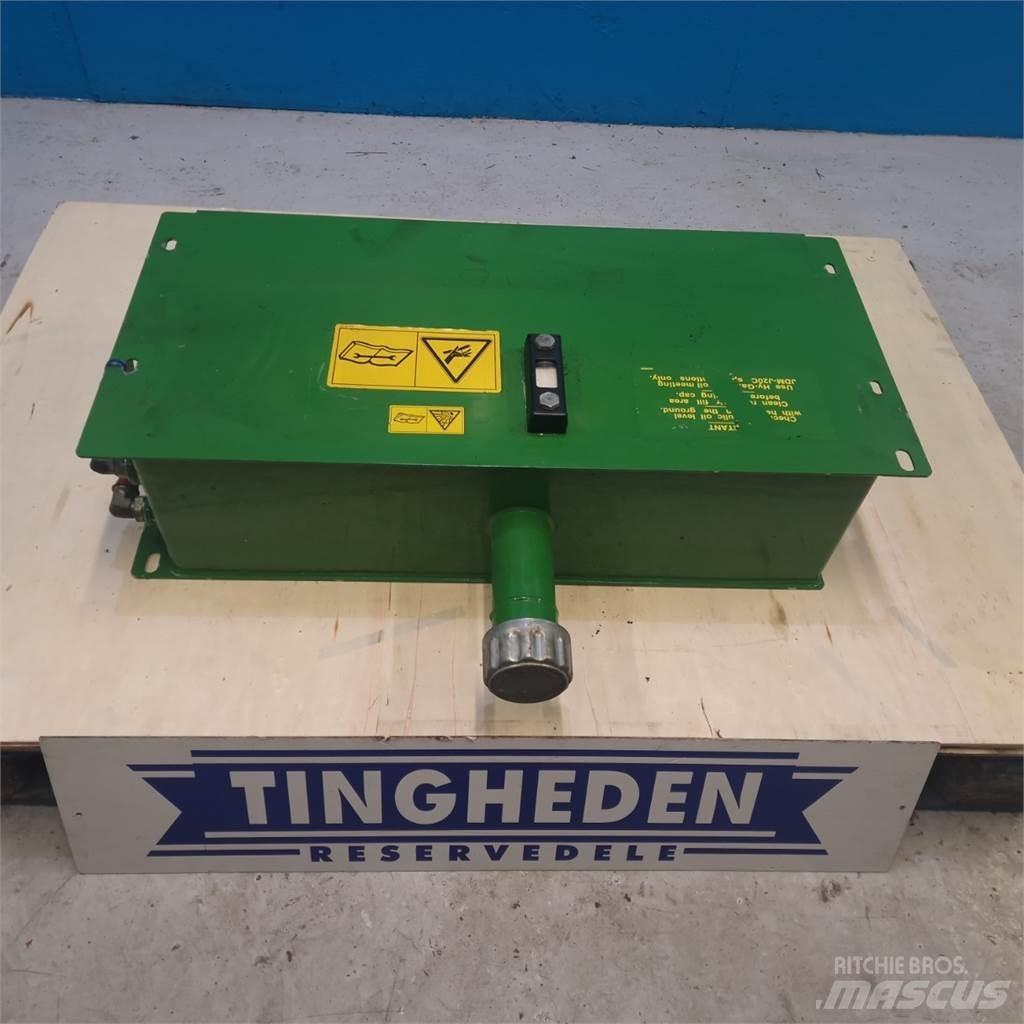 John Deere S670 Hydrauliikka