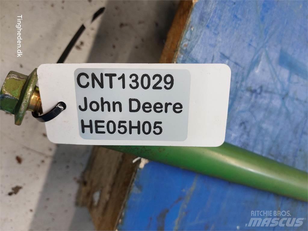 John Deere S670 Hiekan- ja suolanlevittimet