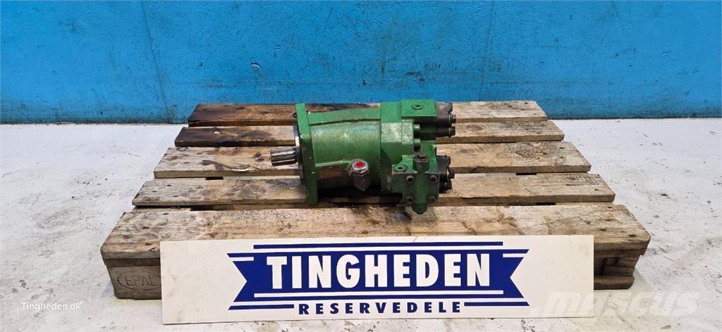 John Deere S690 Hydrauliikka