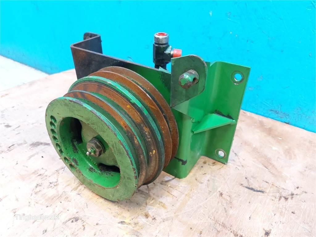 John Deere T660I Hydrauliikka