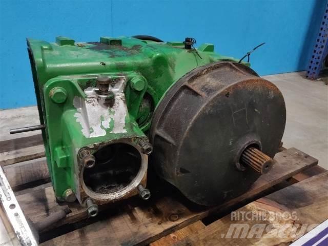 John Deere T670 Vaihteisto