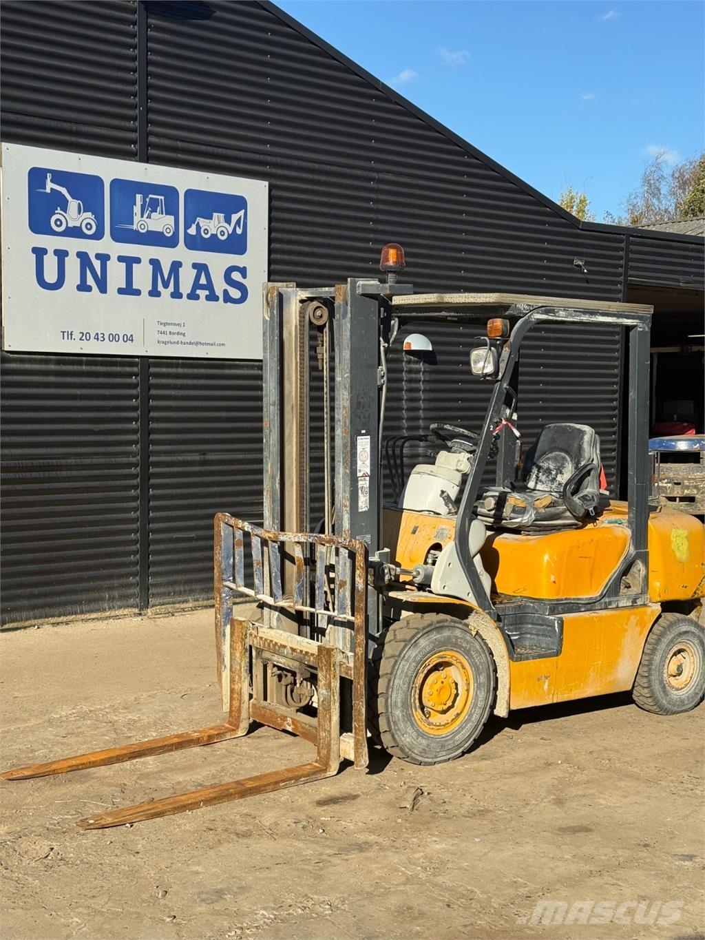 Komatsu FD25 Dieseltrukit