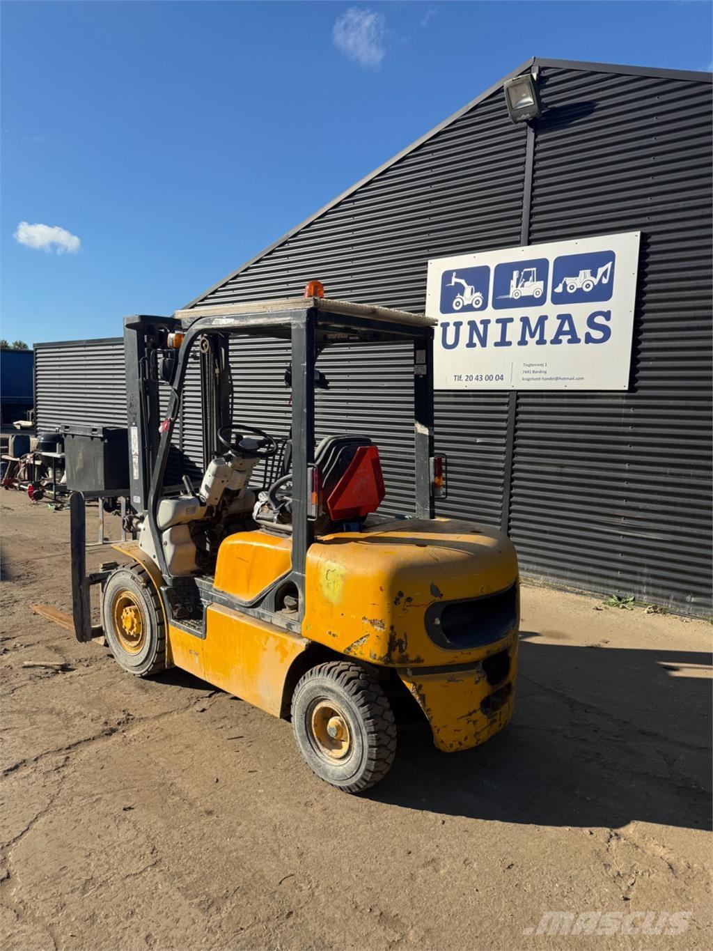 Komatsu FD25 Dieseltrukit