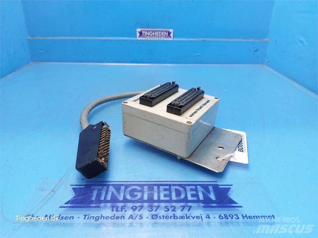  Konnektor Sähkö ja elektroniikka