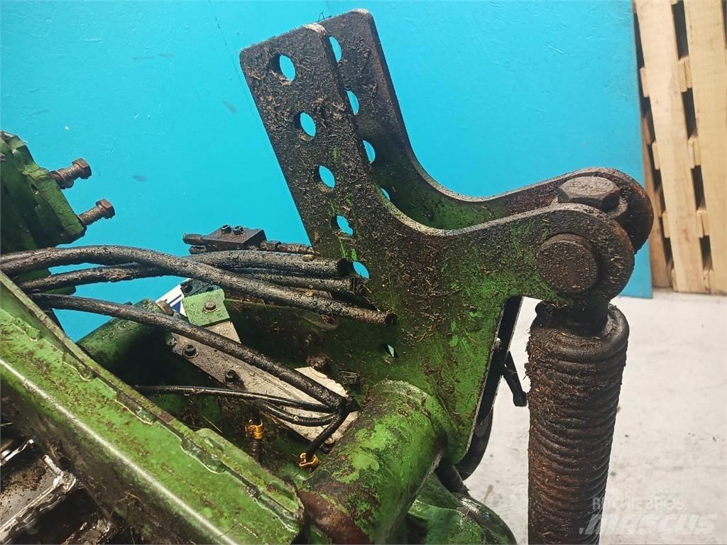 Krone 630 Heinä- ja tuorerehukoneiden tarvikkeet