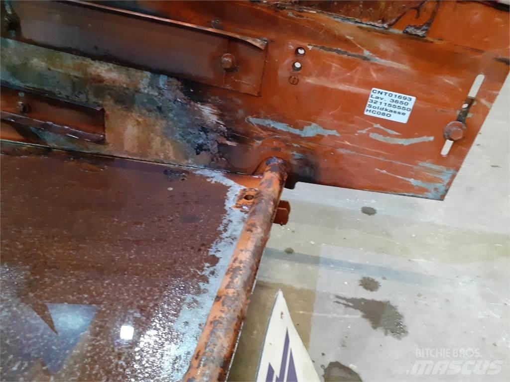Laverda 3650 Hiekan- ja suolanlevittimet