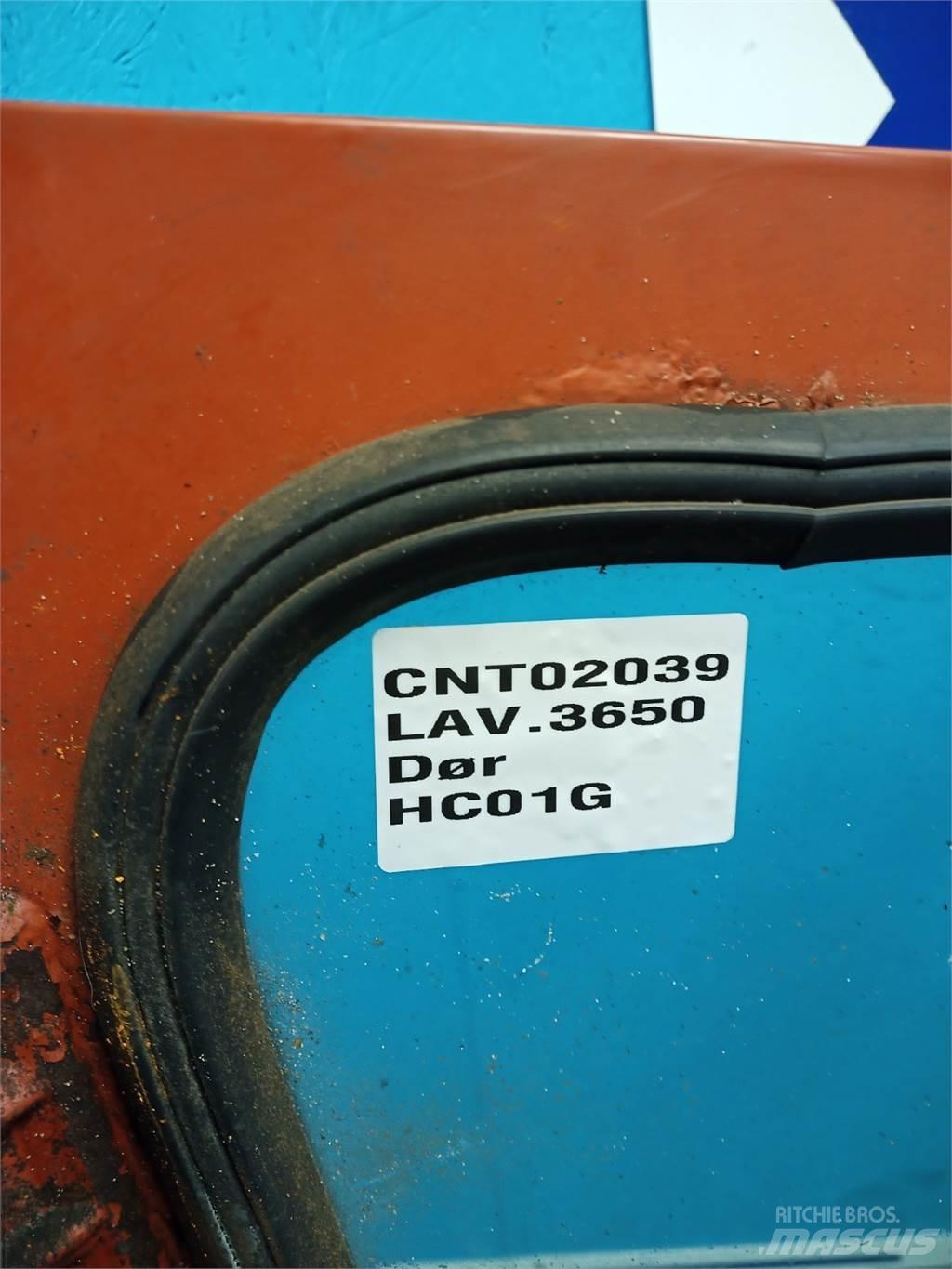 Laverda 3650 Ohjaamo ja sisusta