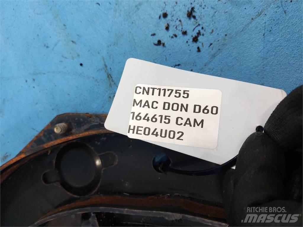 MacDon D60 Lisävarusteet ja komponentit