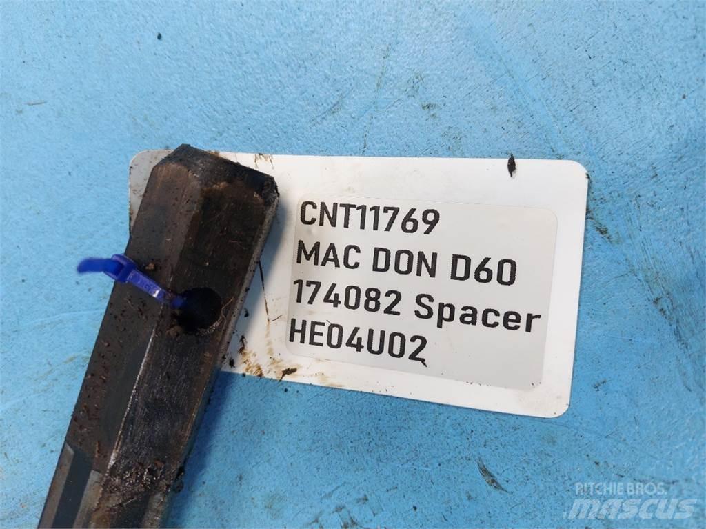 MacDon D60 Lisävarusteet ja komponentit