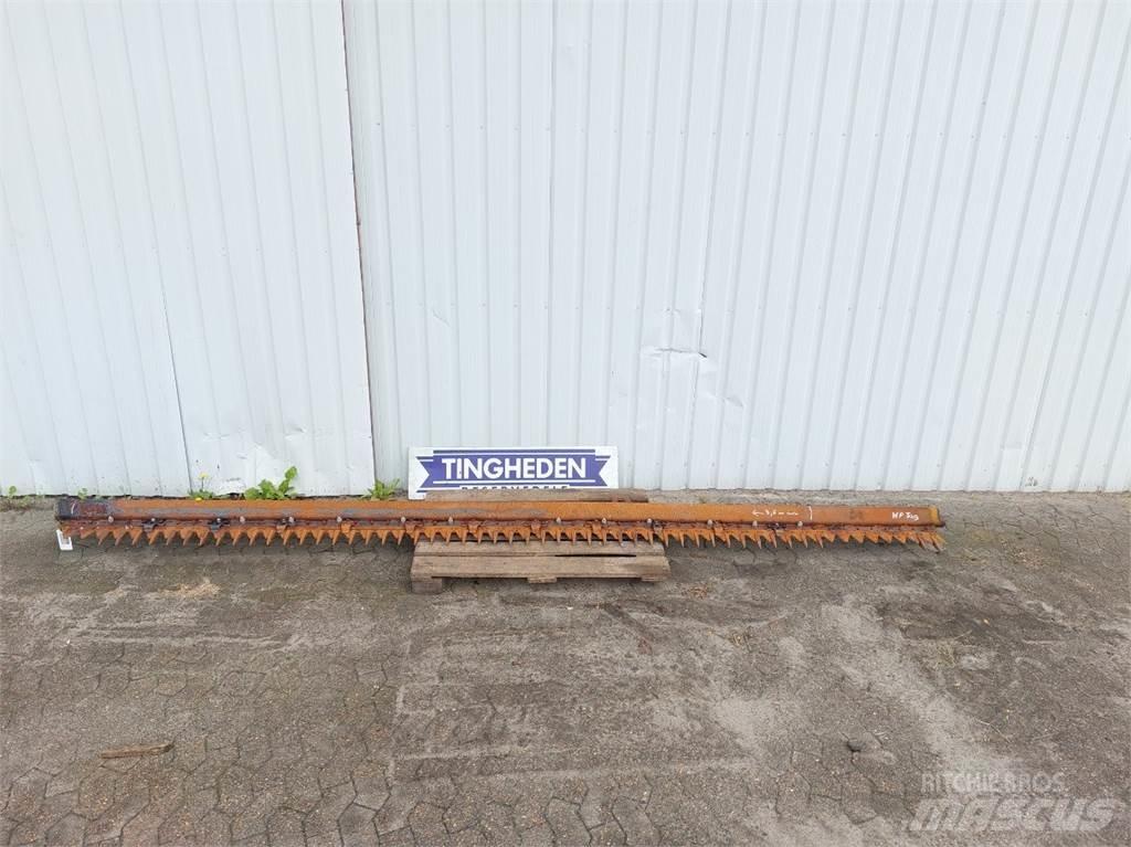 MacDon D60 Lisävarusteet ja komponentit
