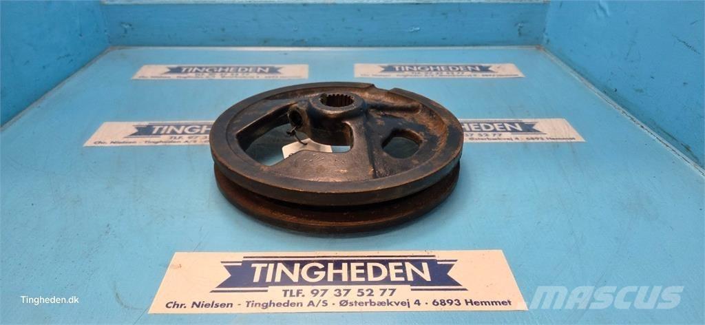 MacDon D60 Lisävarusteet ja komponentit