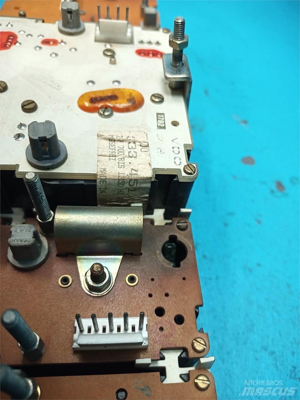  Manometer VDO Sähkö ja elektroniikka