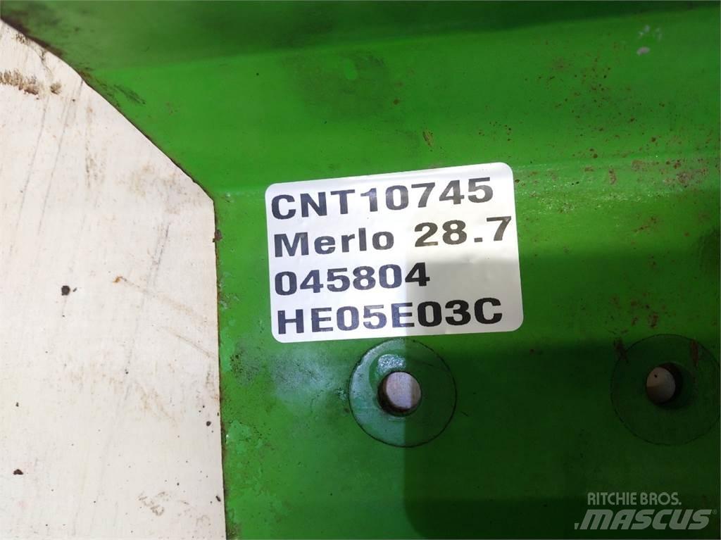 Merlo 28.7 Seulakauhat